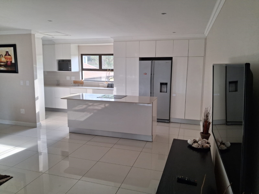 To Let 3 Bedroom Property for Rent in Winterstrand Eastern Cape